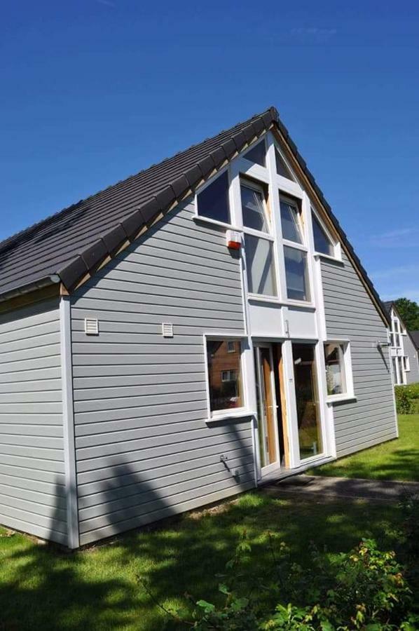 Bungalow Froidchapelle Exterior photo